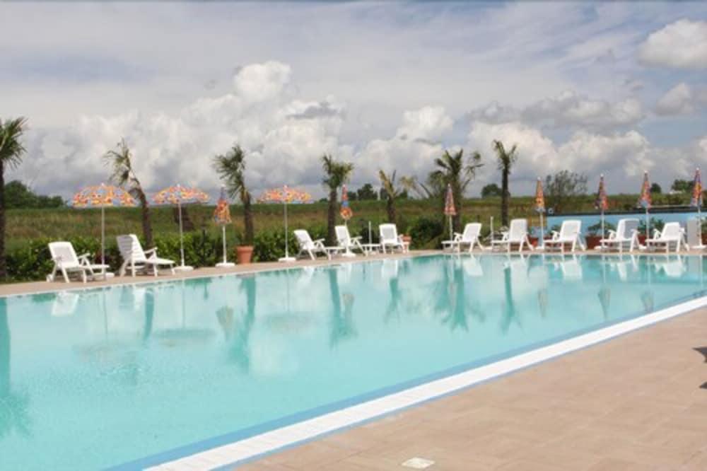 Country House Country Club Ногера Экстерьер фото